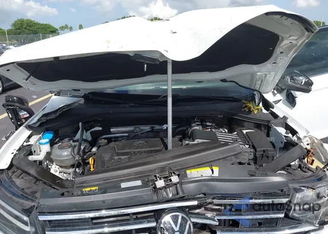 2022 Volkswagen Tiguan 2.0T Se из США, поврежденный, VIN 3VV3B7AX1NM042582